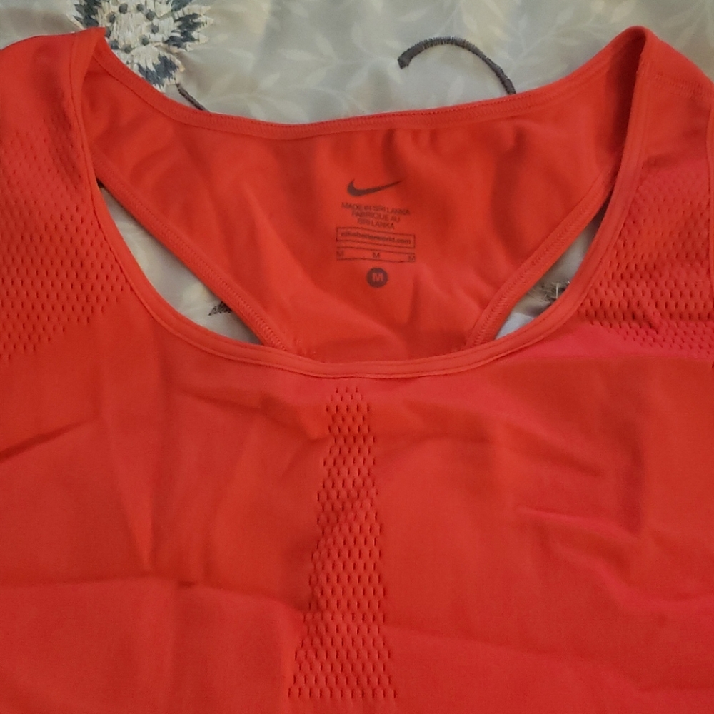 Clothes - Picture 2 of 4